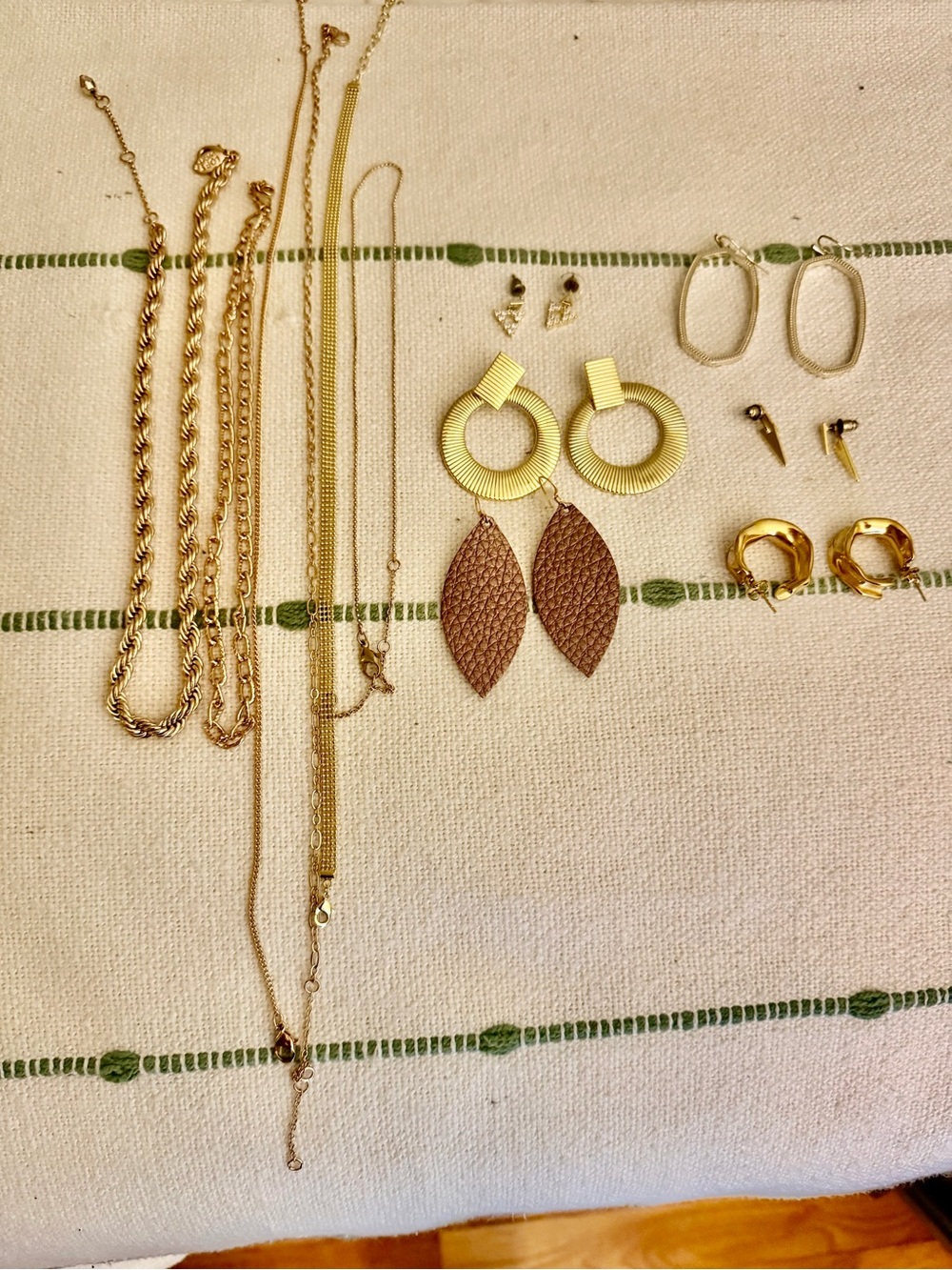 Uncommon James Gold and Brown Leather Drop Necklace and Earring Set